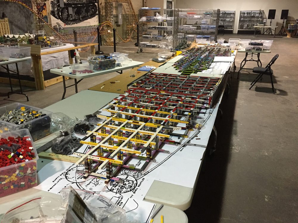 \"17036925418_071cf7beda_b\"