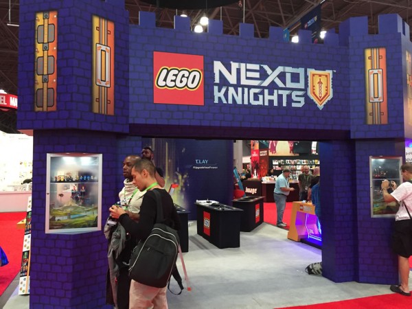 \"lego-nexo-knights-nycc-2015-600x450\"