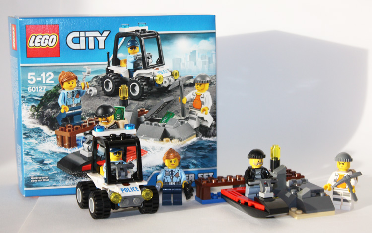 \"LEGO_City_starter_set_60127_12\"