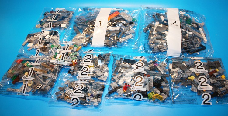 \"2016-01-10_LEGO_Creator_Expert_Brick_Bank_10251_03\"