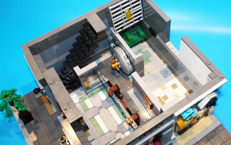 \"2016-01-10_LEGO_Creator_Expert_Brick_Bank_10251_12\"