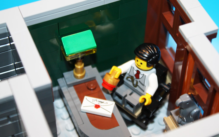 \"2016-01-10_LEGO_Creator_Expert_Brick_Bank_10251_31\"