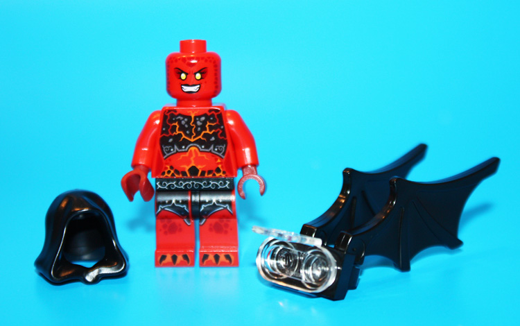 \"LEGO_Nexo_Knights_Ultimate_Lavaria_70335_07\"