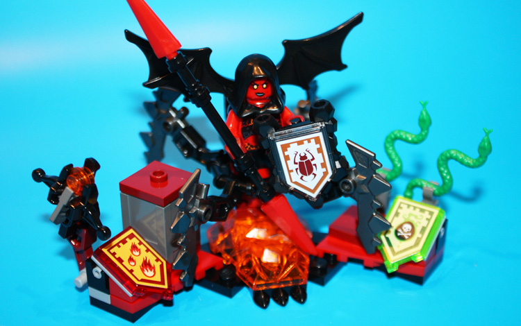 \"LEGO_Nexo_Knights_Ultimate_Lavaria_70335_16\"
