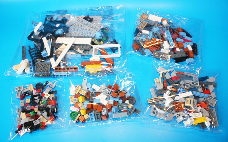 \"LEGO_Creator_Deli_Corner_31050_03\"