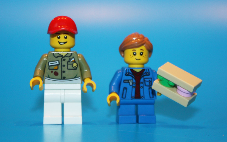 \"LEGO_Creator_Deli_Corner_31050_05\"