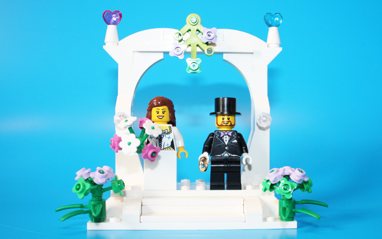 \"LEGO_Wedding_Favor_Set_40165_08\"