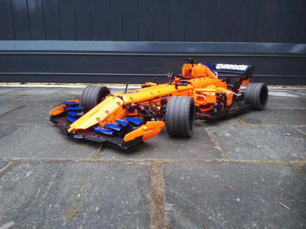 MCL 33 (McLaren 33 F1)