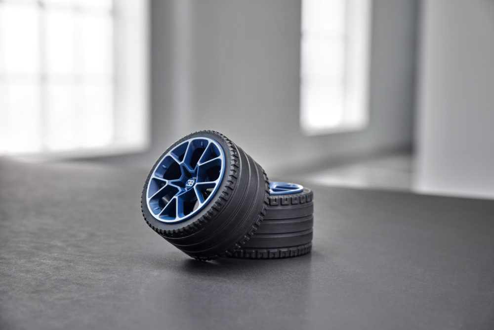 LEGO Technic 42083 Bugatti Chiron