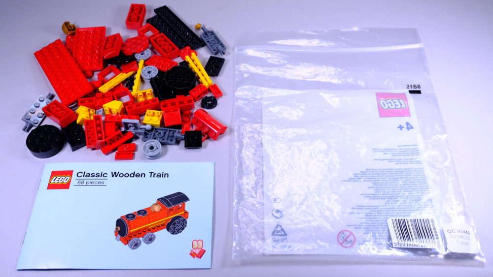 LEGO 6258623 Classic Wooden Train