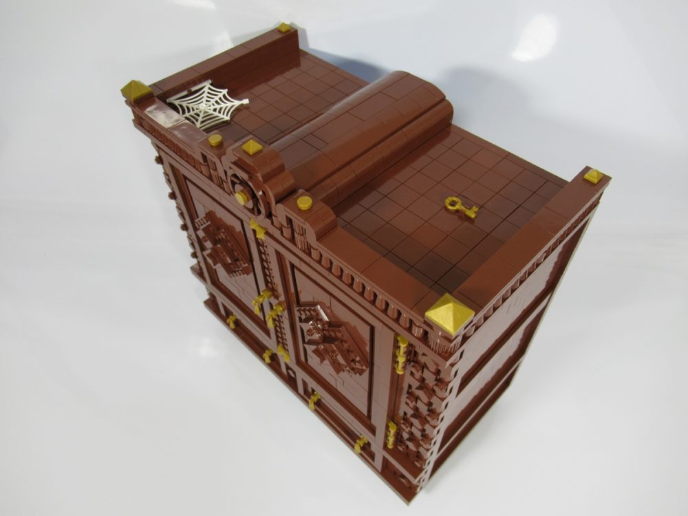 LEGO Ideas The Wardrobe