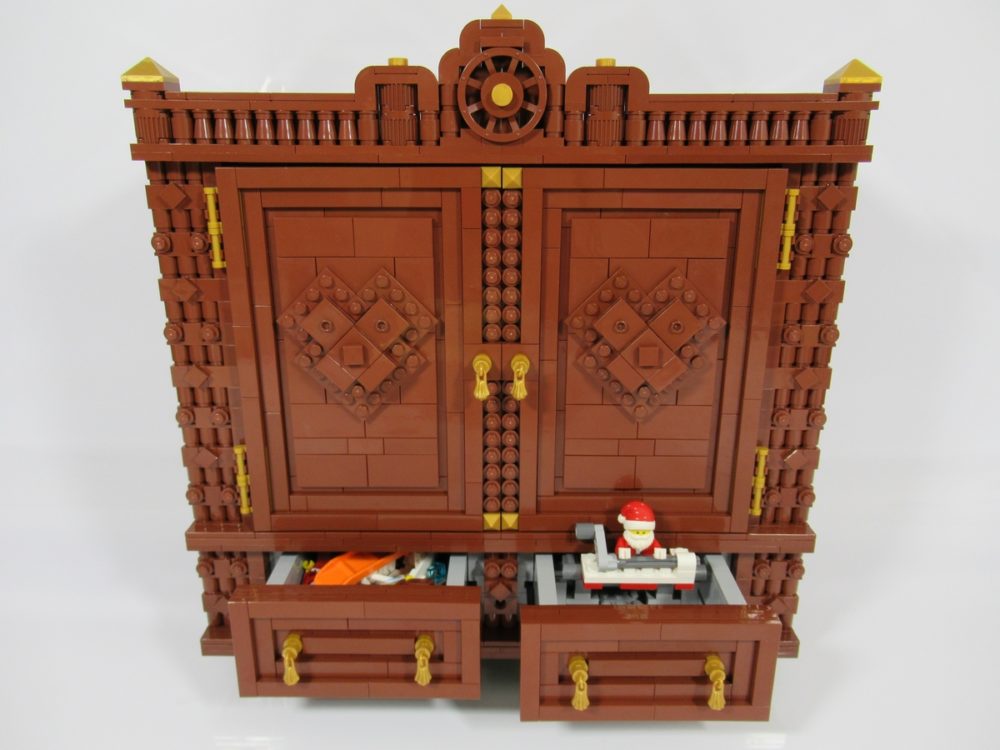 LEGO Ideas The Wardrobe