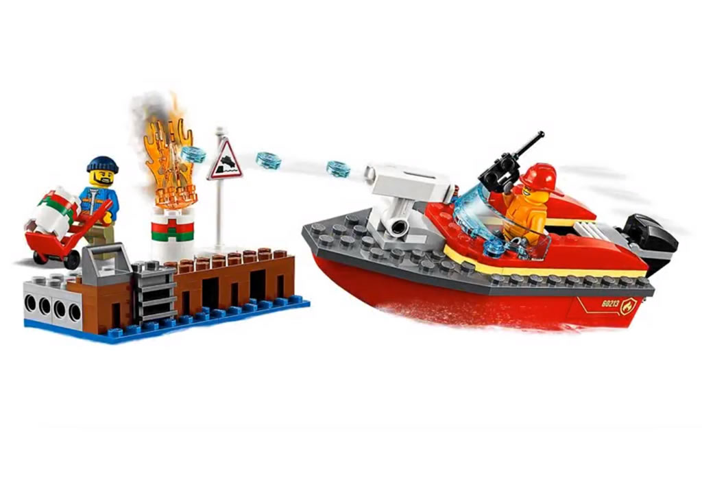 LEGO City 60213 Fire in the Dockyards