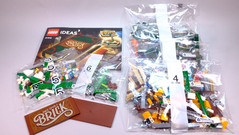 LEGO 21315 Pop-Up Book