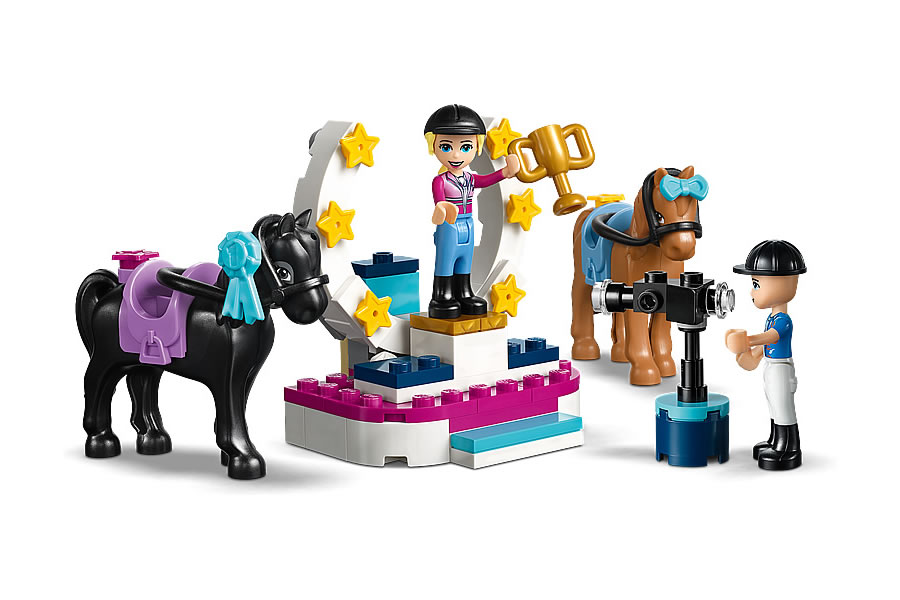 LEGO Friends 41367 Stephanie's Obstacle Course