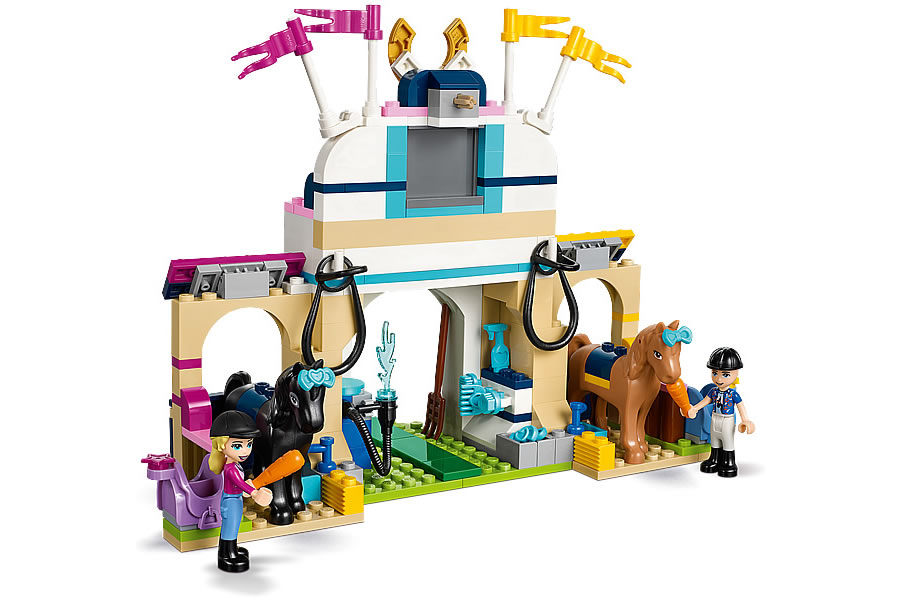 LEGO Friends 41367 Stephanie's Obstacle Course