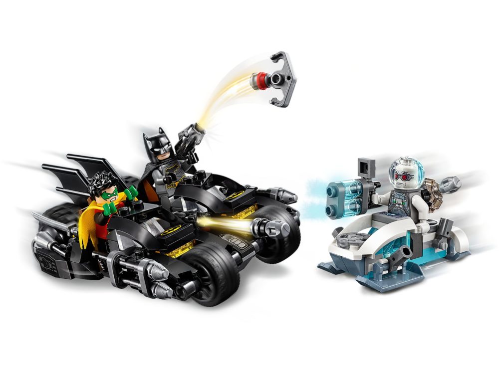 LEGO 76118 Batman Mr. Freeze Batcycle Battle