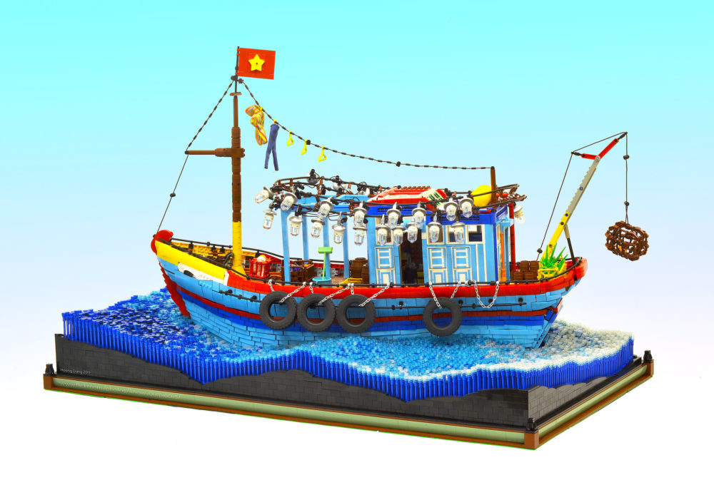 LEGO Squid Fishing - Know your bricks