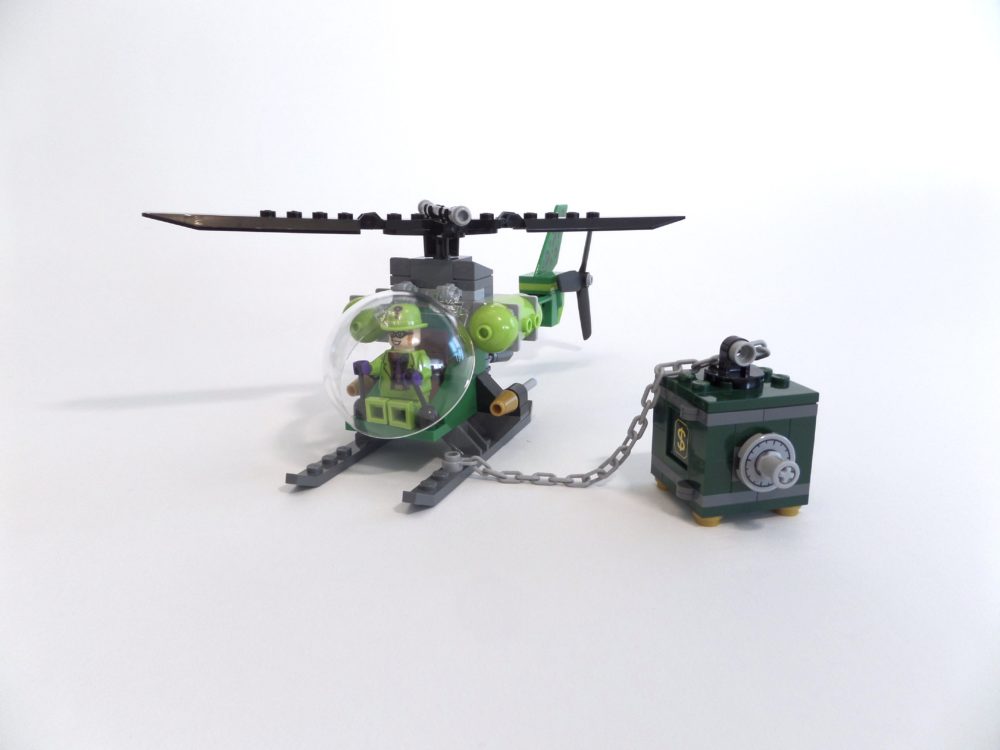 LEGO DC Superheroes 76120 Batman Batwing and the Riddler Heist