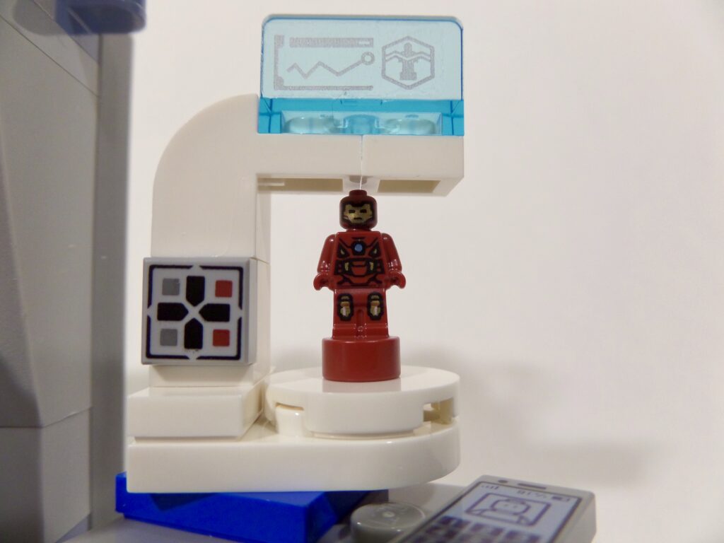LEGO Marvel 76167 Iron Man Armory