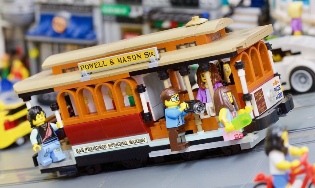 LEGO Ideas Powered Up San Francisco Cable Car