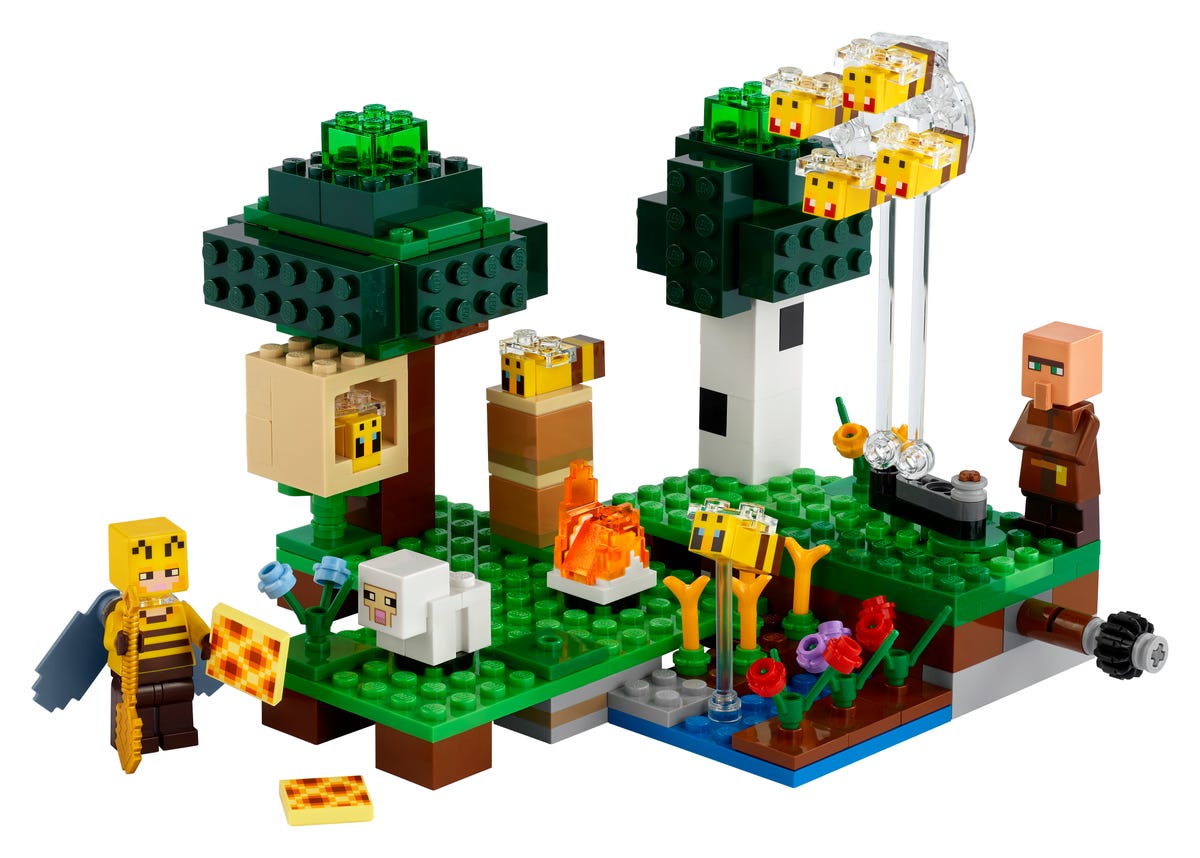 LEGO Minecraft 21165 The Bee Farm (3)