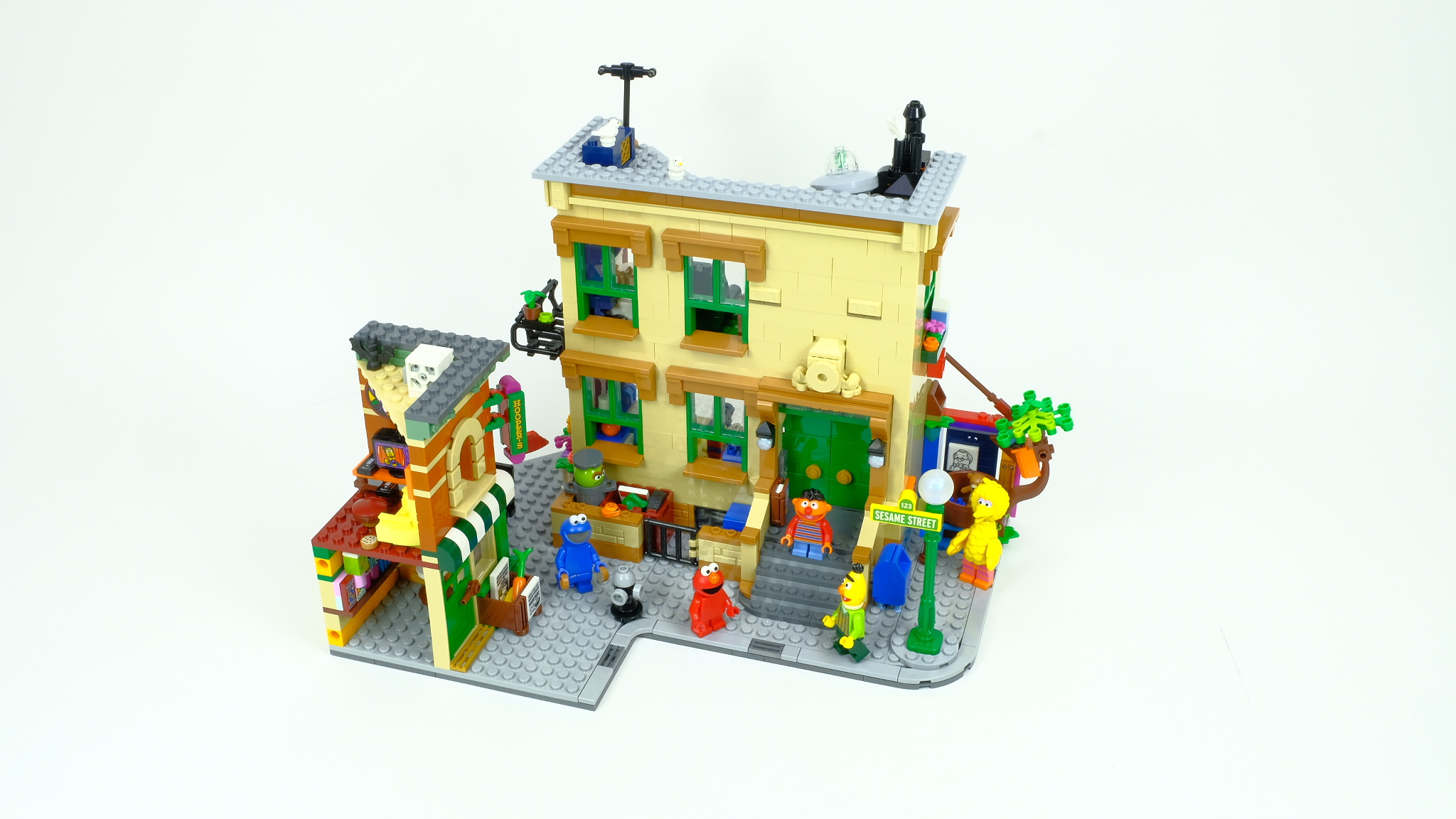 [Review] LEGO Ideas 123 Sesame Street (23)