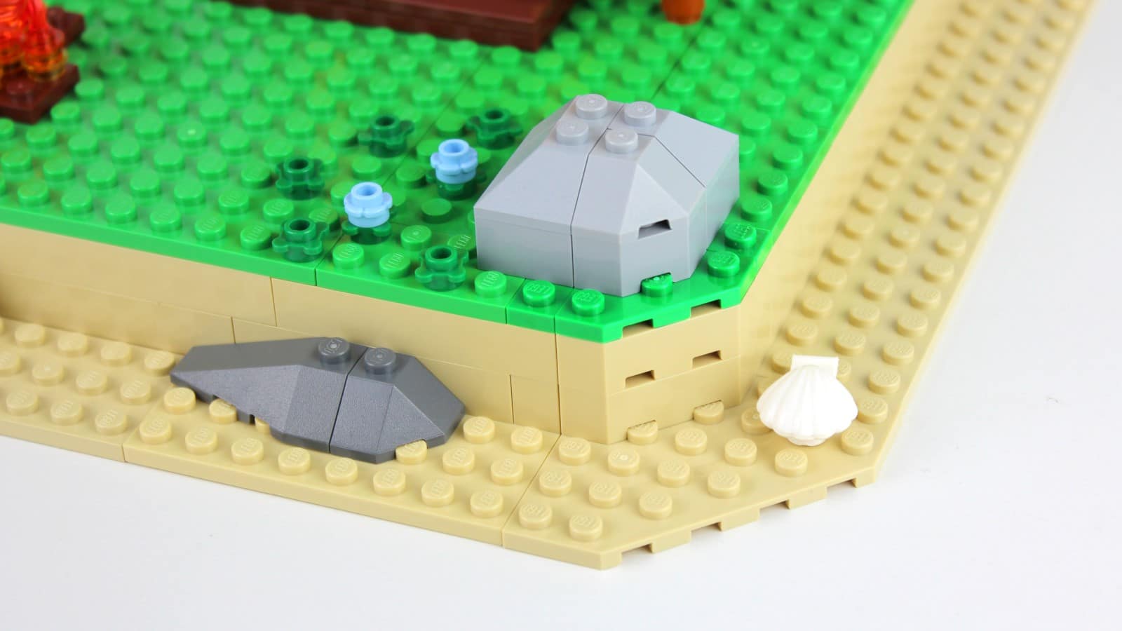 LEGO Ideas Animal Crossing New Horizons Paradise (3)