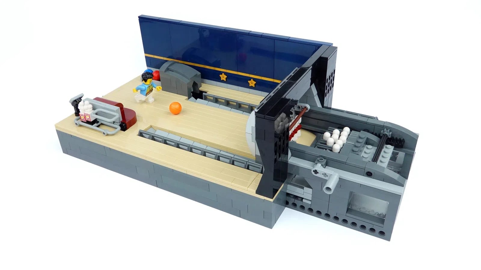 LEGO Ideas Working Bowling Alley (1)