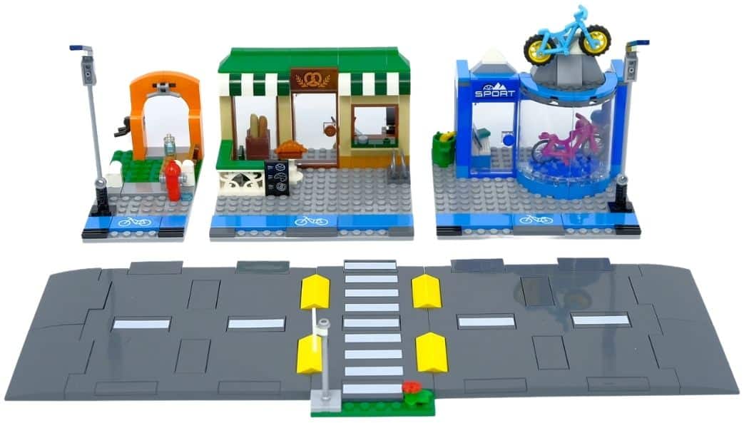 [Review] LEGO City 60306 Shopping Street