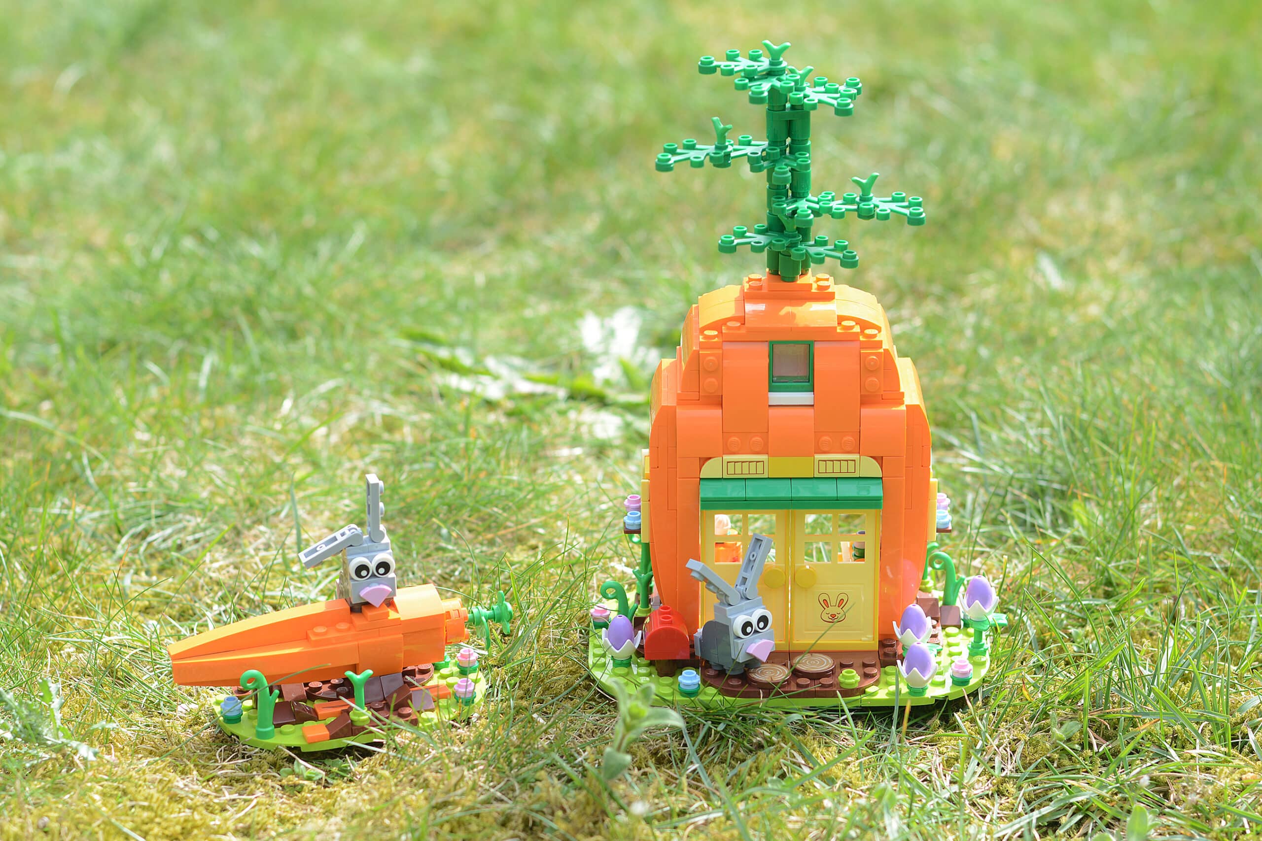 [RYS Paasspecial] LEGO MEGA Easter Bunny's Carrot House