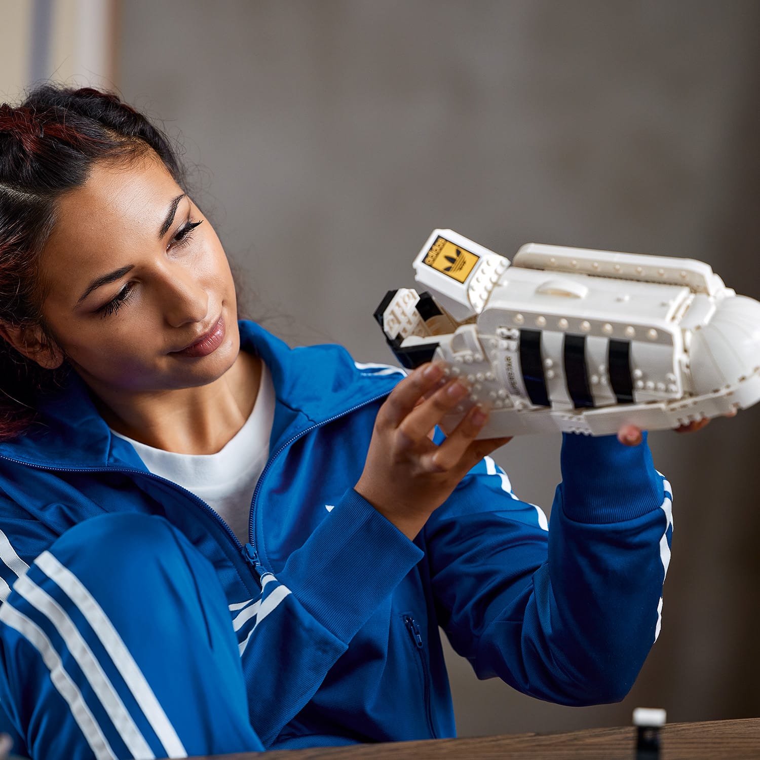 LEGO 10282 adidas Originals Superstar (24)