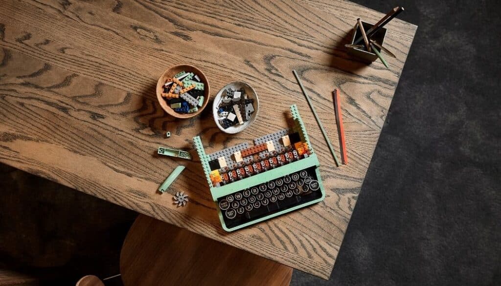 LEGO Ideas 21327 Typewriter (VIP voorverkoop) - Bouwsteentjes.info