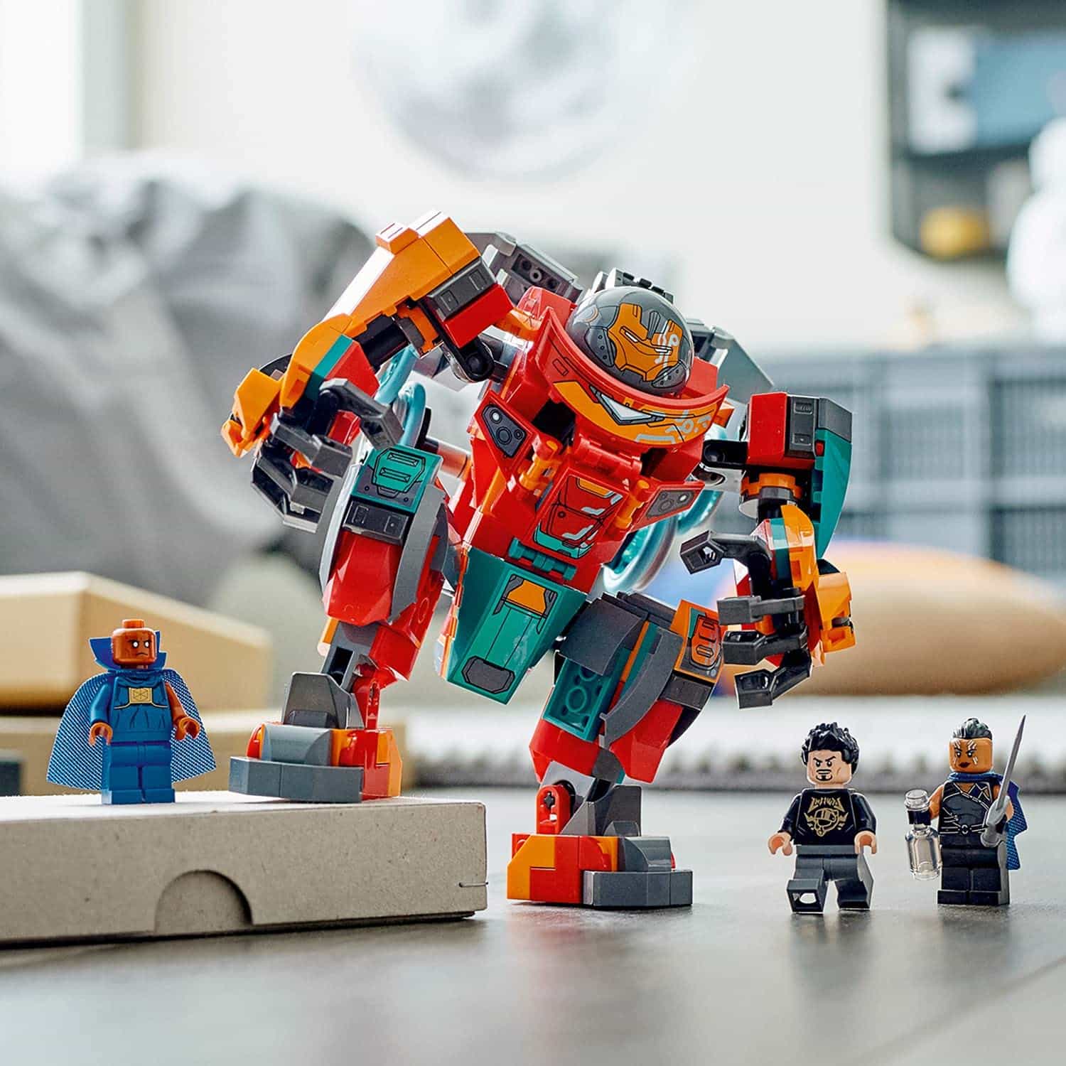 LEGO Marvel 76194 Tony Stark's Sakaarian Iron Man (3)