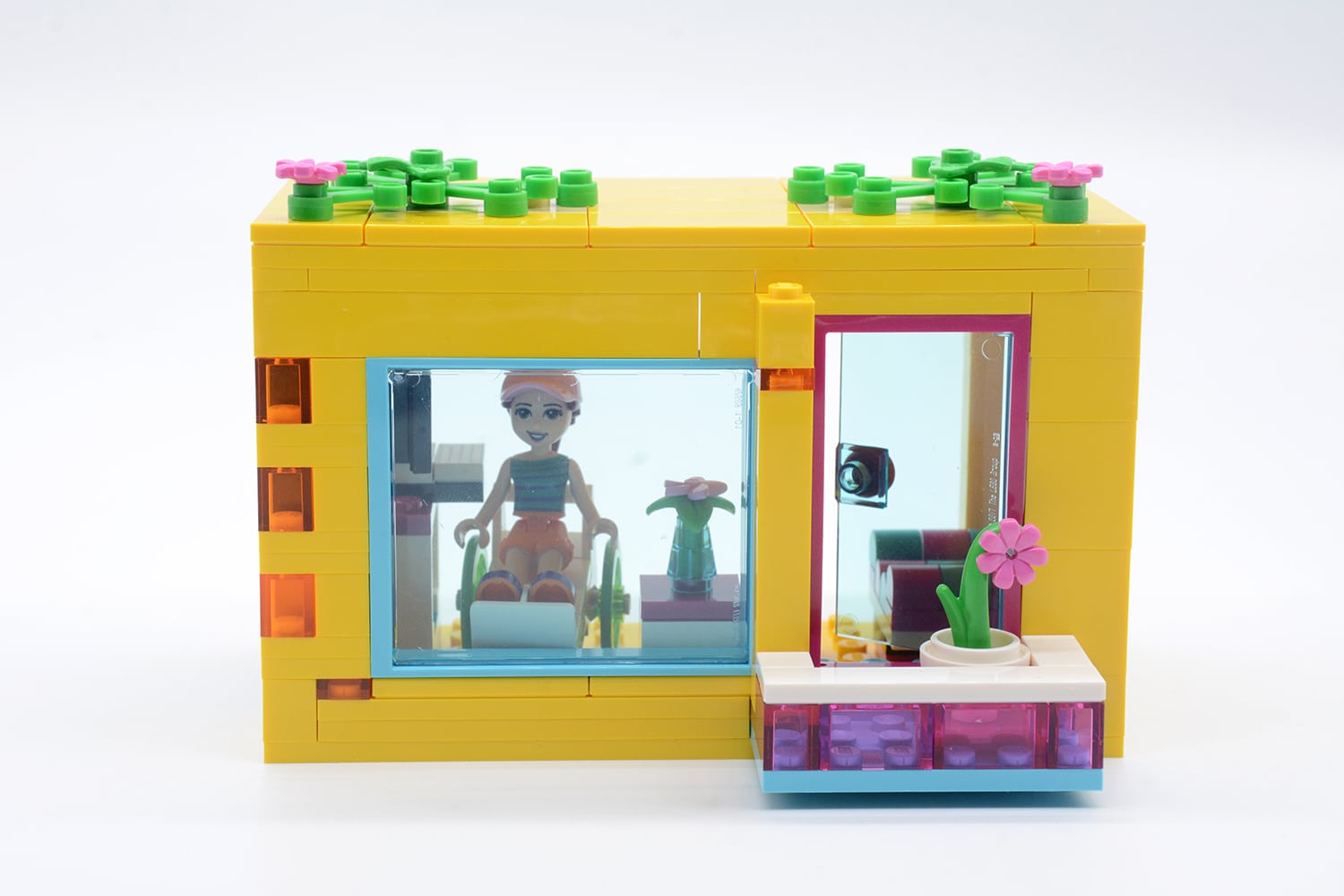 LEGO Friends 41704 Main Street Building