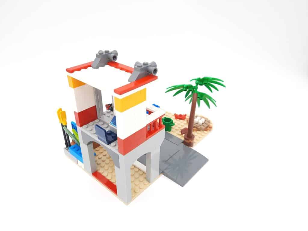 [Review] LEGO City 60328 Beach Lifeguard Station Bouwsteentjes.info