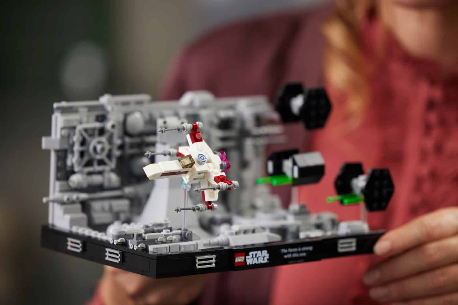 LEGO Star Wars 75329 Death Star Trench Run - Lifestyle (12)