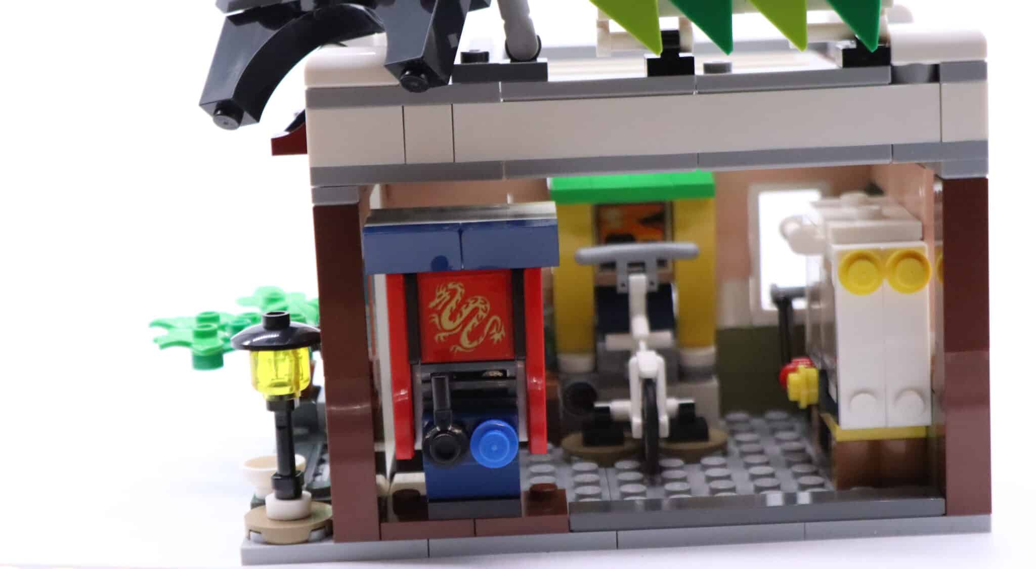 [Review] LEGO Creator 31131 Downtown Noodle Shop