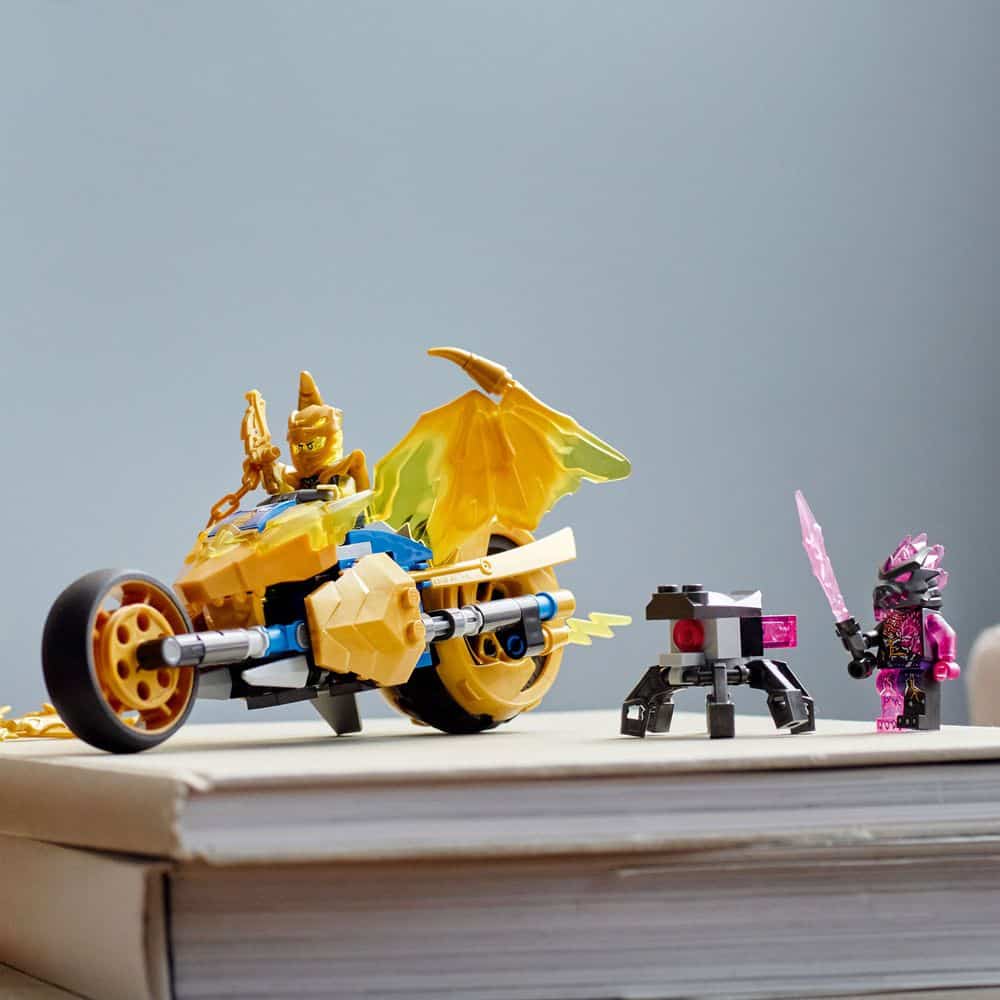 LEGO Ninjago 71768 Jay's Golden Dragon Motorbike