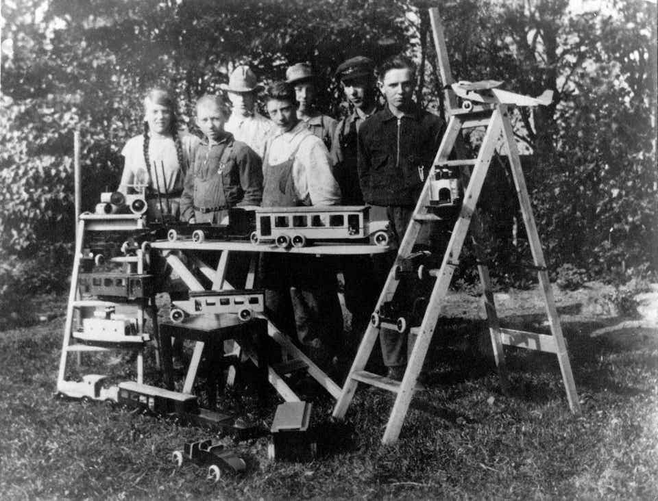 Eerste productielijn in 1932