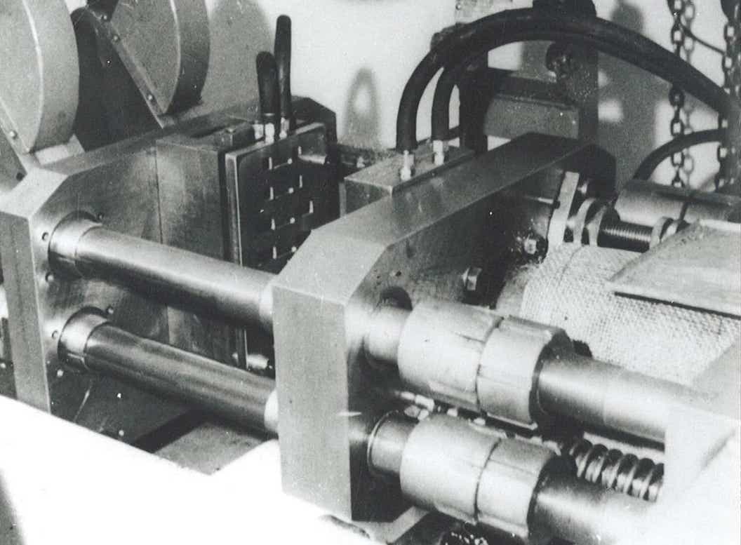 moulding machine 1949 original