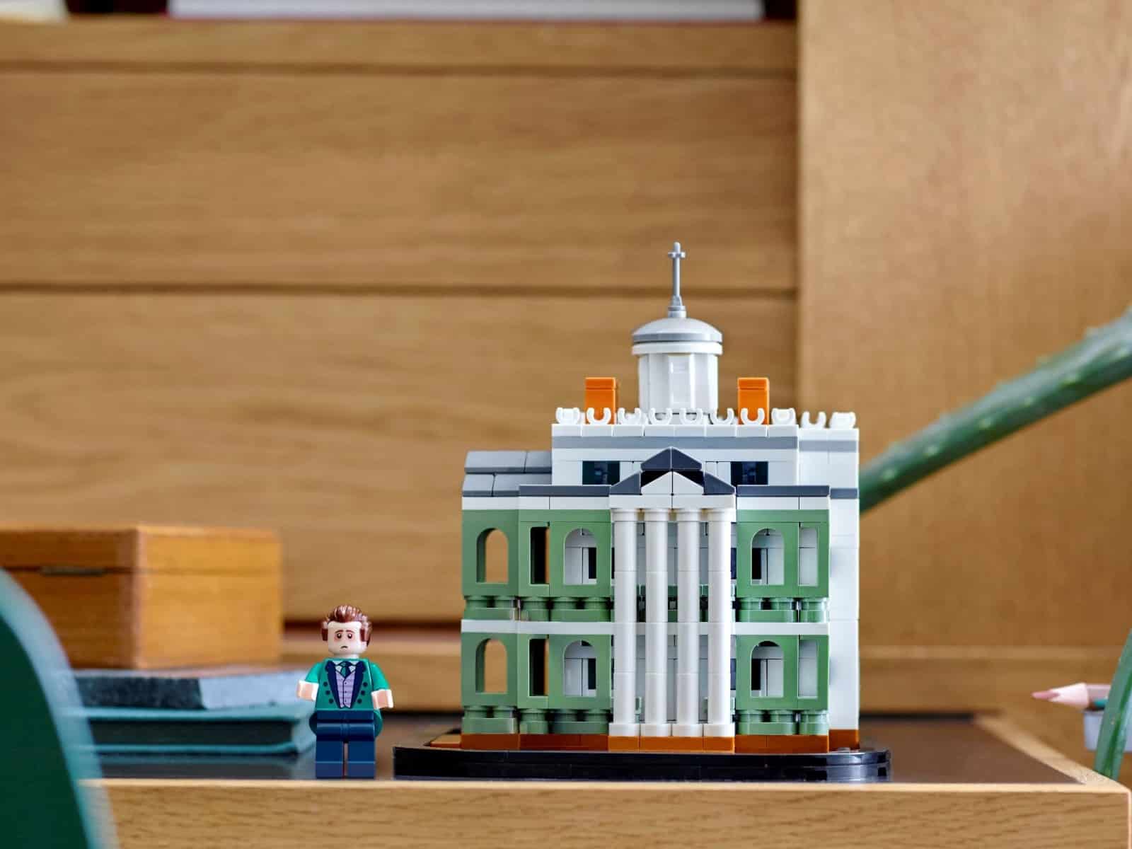 lego 40521 mini disney the haunted mansion (3)