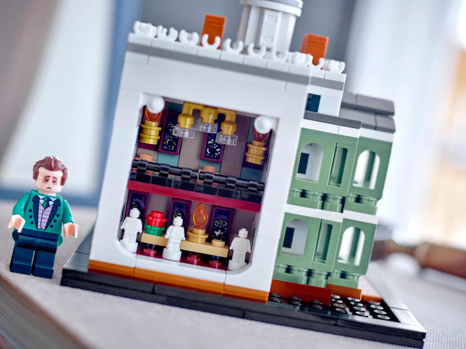 lego 40521 mini disney the haunted mansion (5)