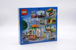 lego 60345 farmers market van (2)