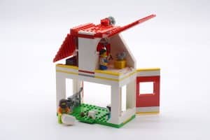 lego 60346 barn & farm animals (8)