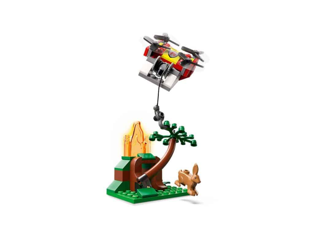 lego city 60374 fire brigade command vehicle (2)