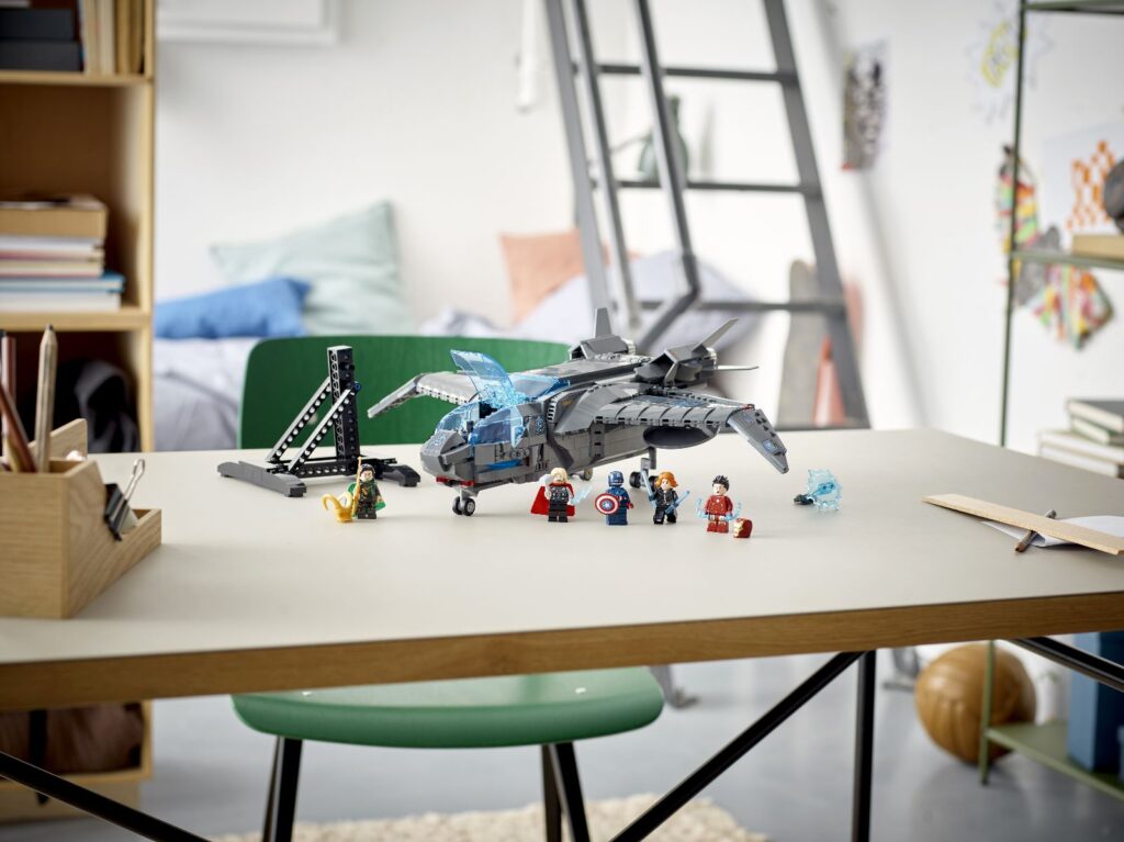 lego marvel 76248 the avengers quinjet (7)