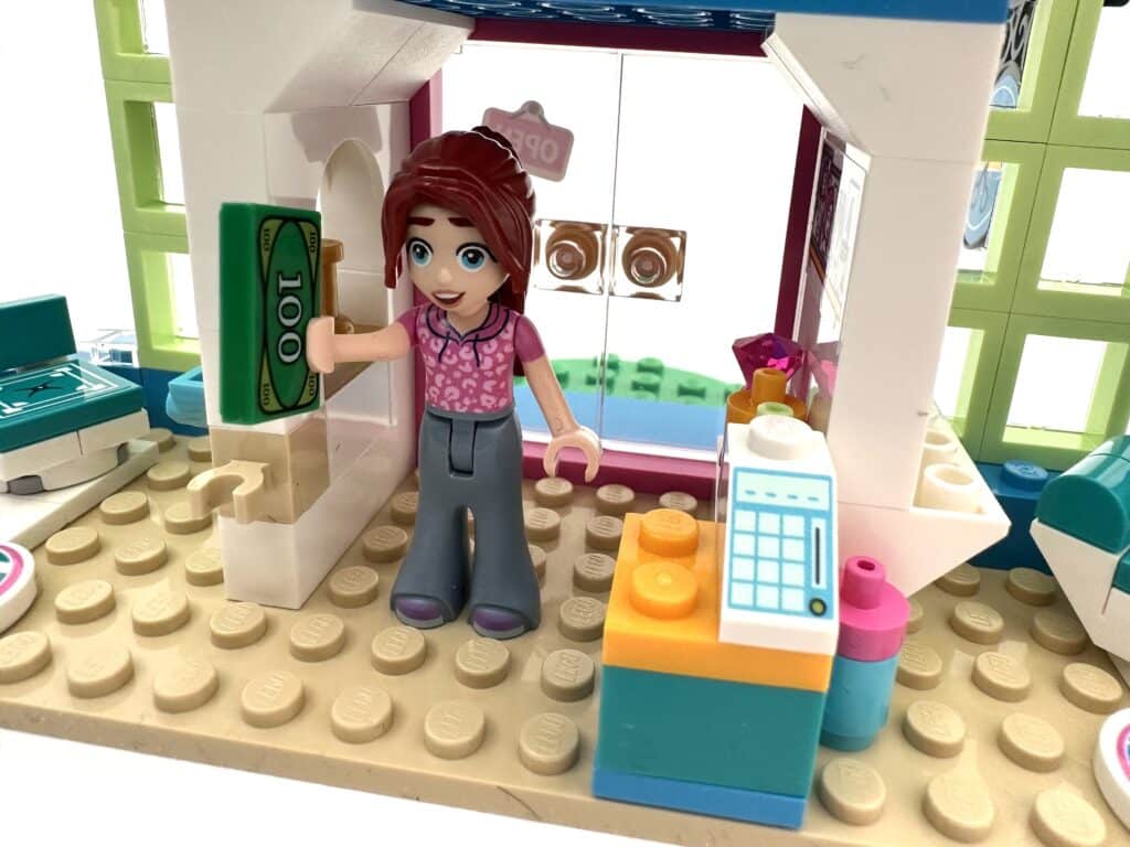 lego friends 41743 hair salon 2