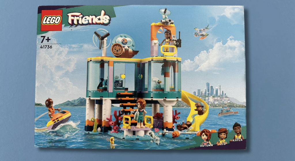 lego friends 41736 sea rescue center box