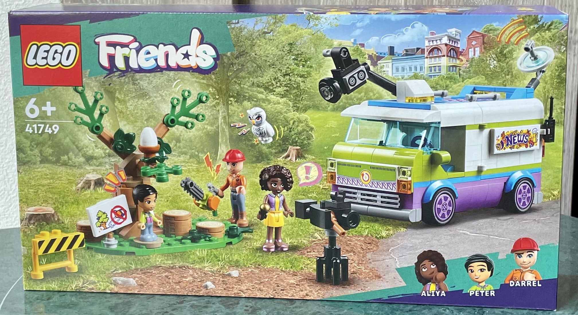 lego friends 41749 news van